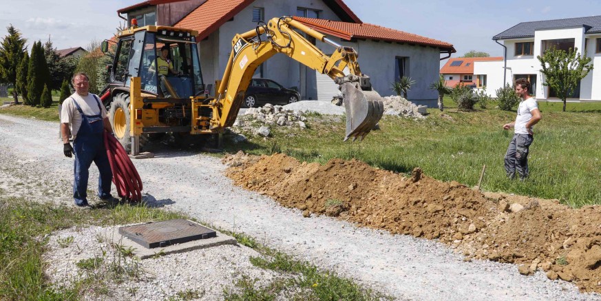 Počela gradnja javne rasvjete u odvojku Ulice Petra Preradovića