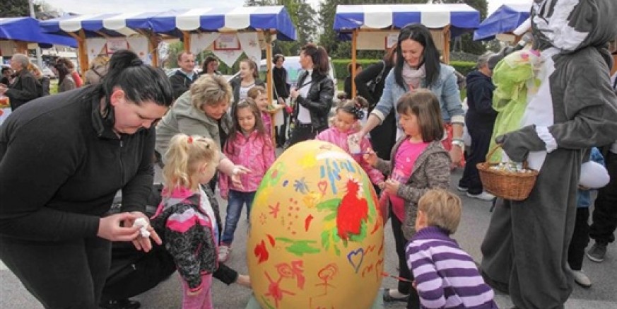 Svi građani i djeca pozvani su na Uskrsnu izložbu i Uskrsne igre mališana u subotu, 28. ožujka, ispred Gradske vijećnice Ivanec