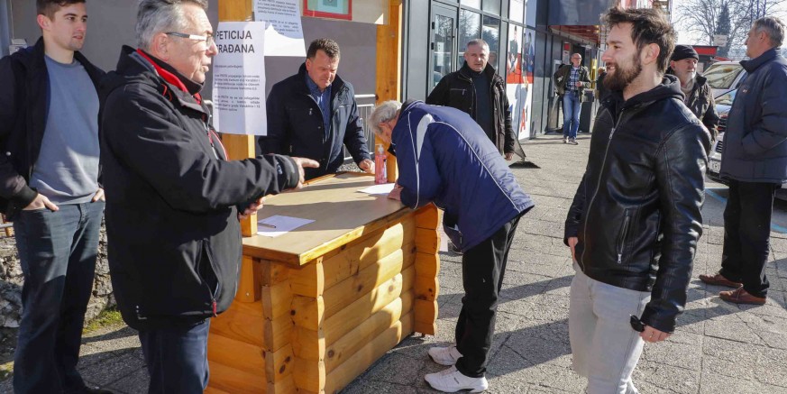 Peticiju protiv pripajanja Varkomu i protiv dovoza  otpada u Jerovec otpada potpisalo 7.278 građana
