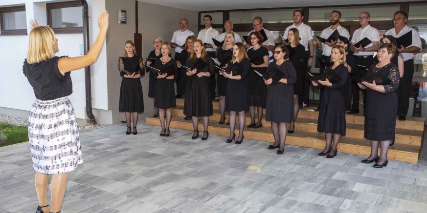 KUD Rudolf Rajter domaćin 18. županijske smotre zborova – subota, 4. lipnja